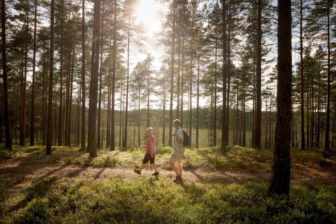 Отель First Camp Hokensas-Тидахольм Экстерьер фото